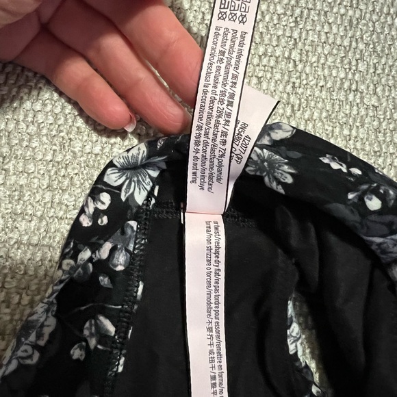 Victoria Secret bralette - Picture 6 of 6